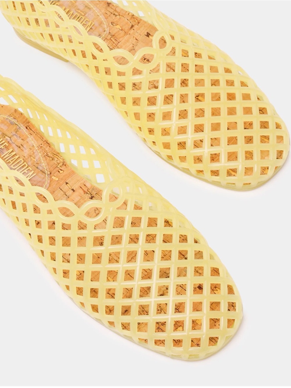 NWT Steve Madden Pale Yellow Jelly Flats Size 6